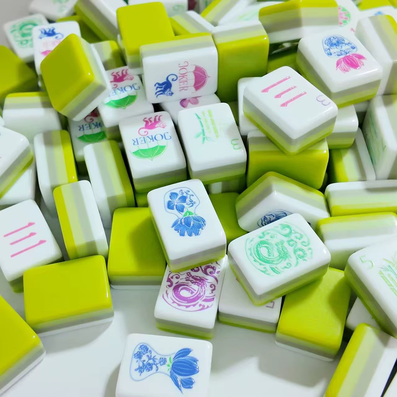 Lime Pop American mahjong tile set