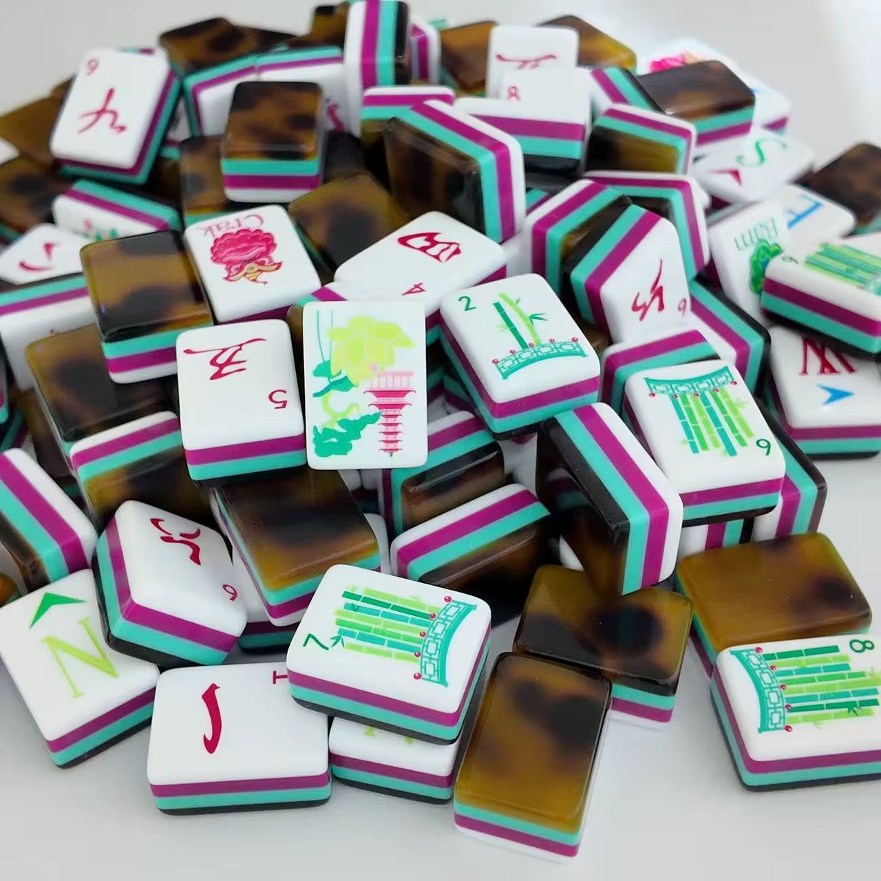 Tortoise & Magenta American mahjong tile set